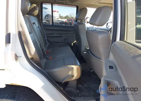 2007 Jeep Commander Sport из США, поврежденный, VIN 1J8HG48N47C691380